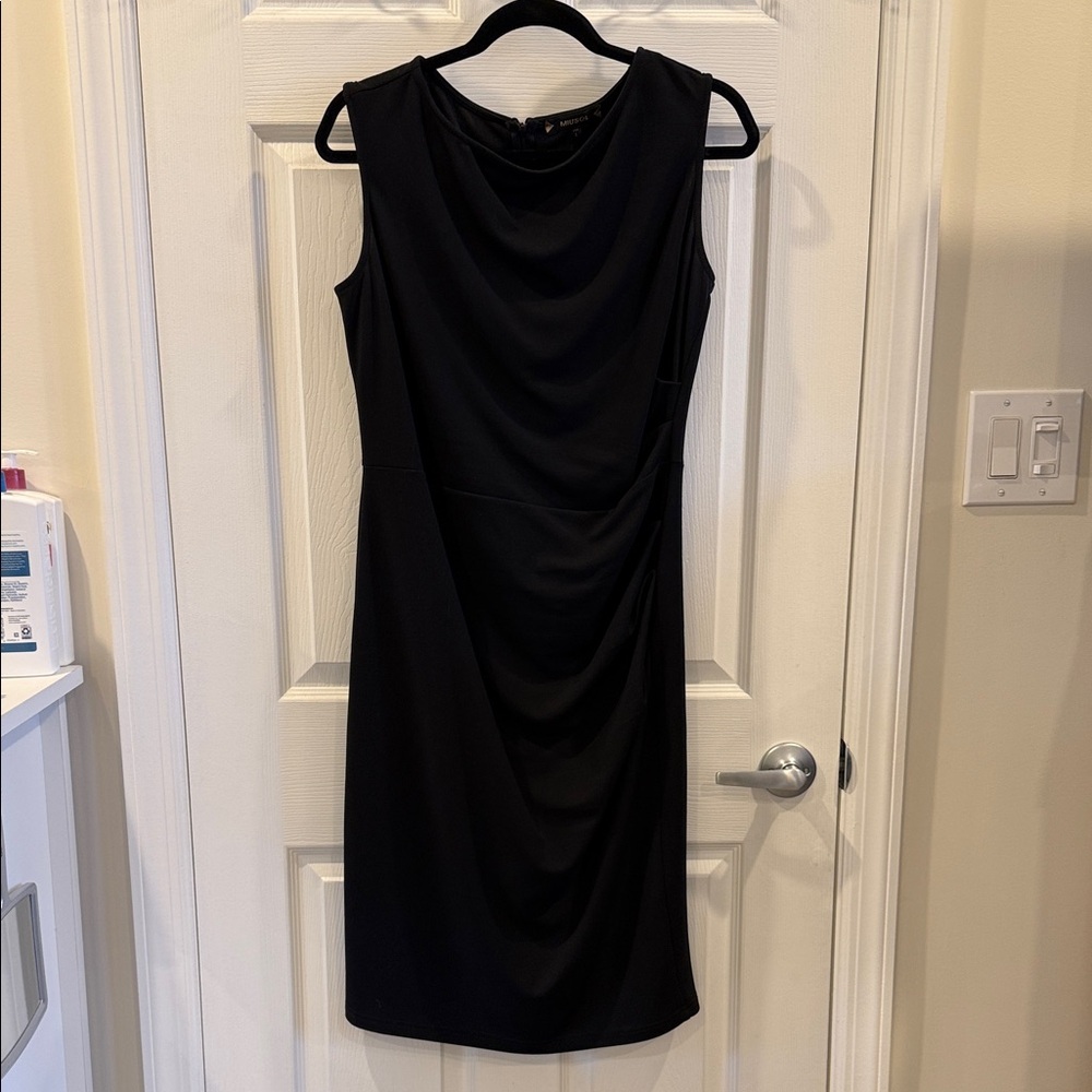 Miusol Black Midi Dress